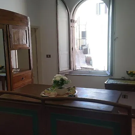 The Angela's House And Large Balcony On The Square Apartamento *